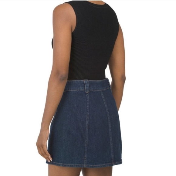 NWT HOUSE OF HARLOW 1960 Black Crew Neck Crop Compression Knit Top XL - Picture 2 of 2